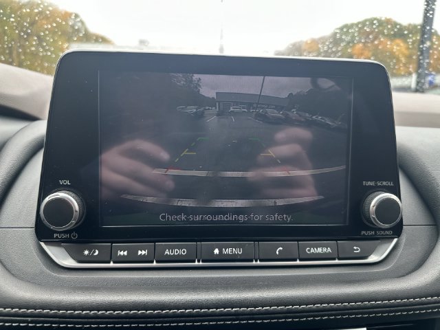 Used 2023 Nissan Rogue SV AWD/4WD image 33