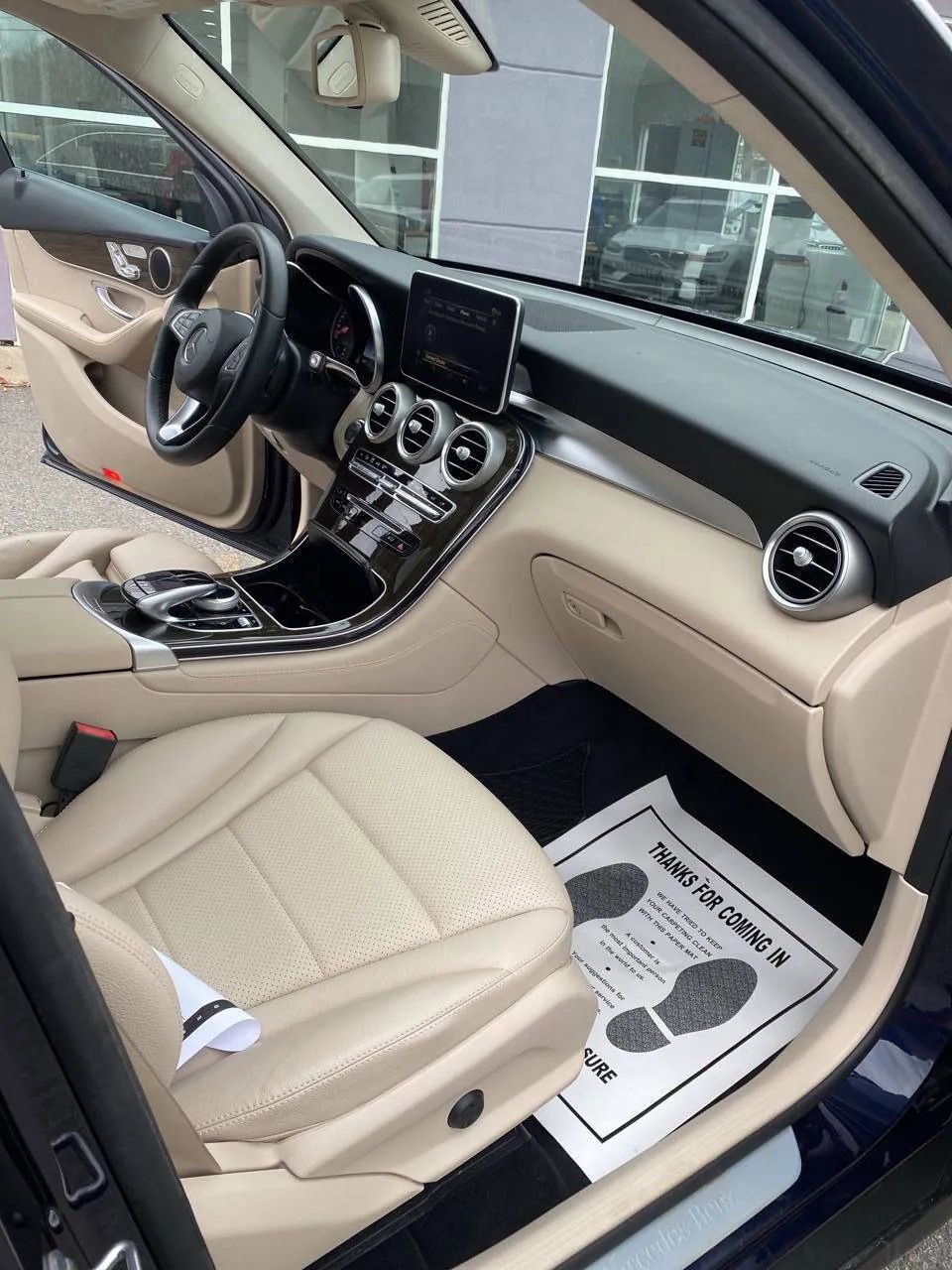 Used 2018 Mercedes-Benz GLC 300 4MATIC image 17