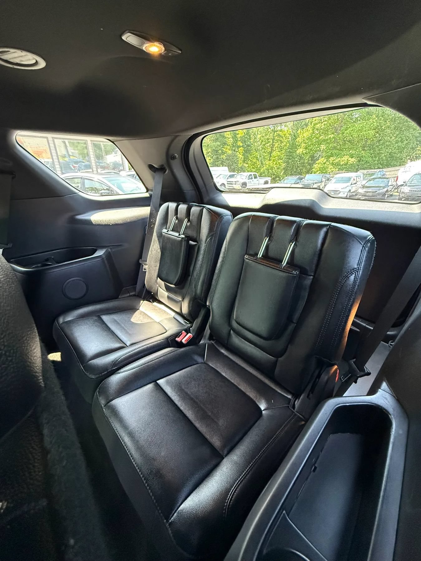 Used 2016 Ford Explorer XLT w/ Equipment Group 202A AWD/4WD image 12
