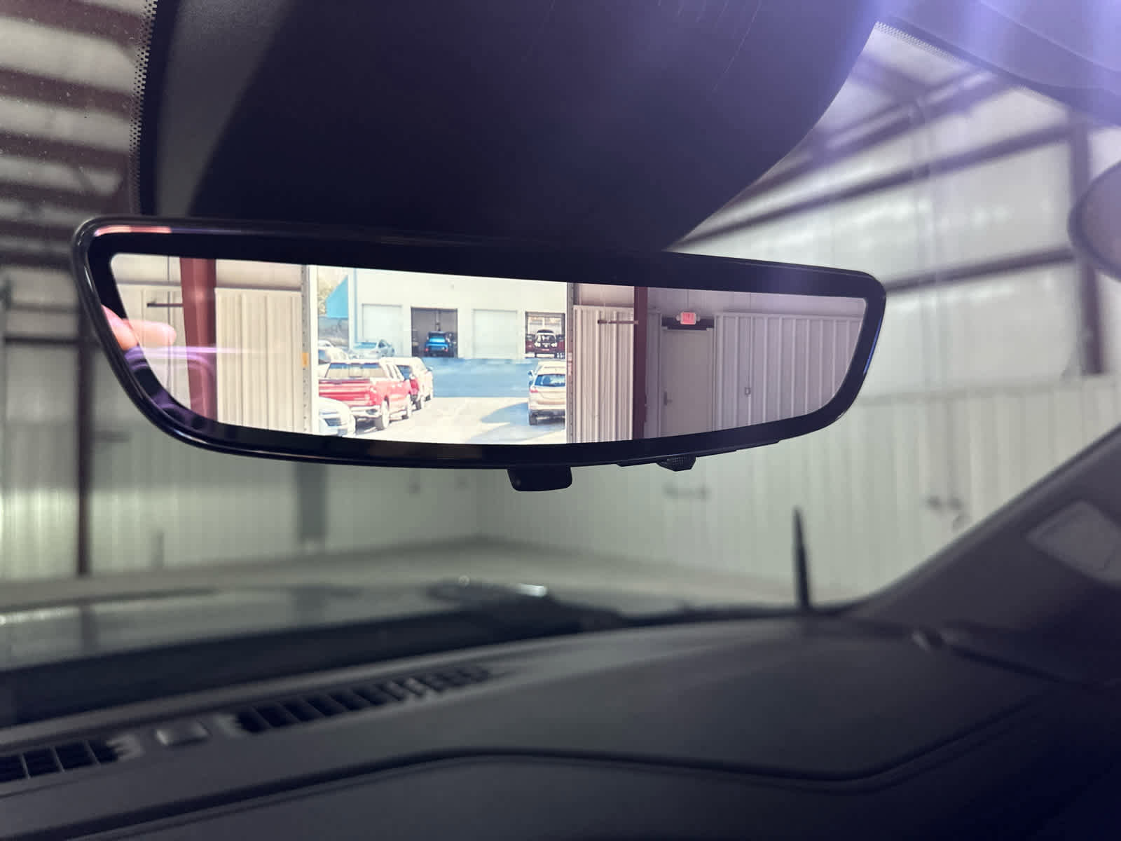 Used 2025 Chevrolet Silverado 3500 LTZ w/ LTZ Convenience Package image 27