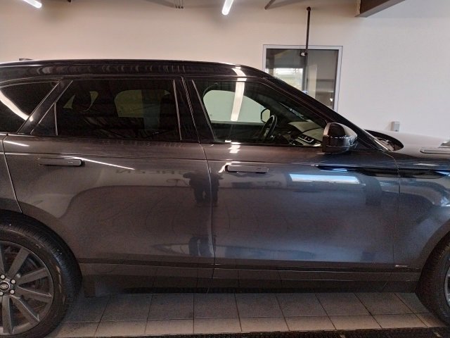 Used 2018 Land Rover Range Rover Velar R-Dynamic HSE image 8