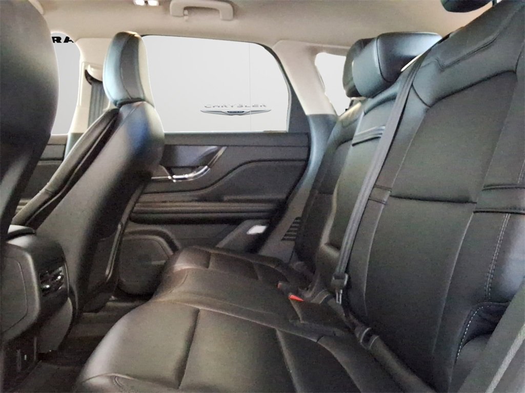 Used 2023 Lincoln Corsair FWD image 12