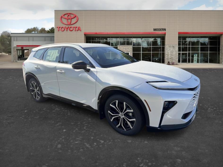 New 2026 Toyota Crown Signia AWD/4WD image 3