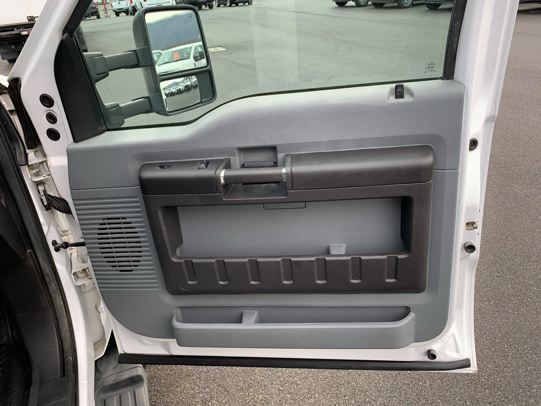 Used 2012 Ford F550 4x4 Regular Cab Super Duty w/ Payload Upgrade Pkg image 23