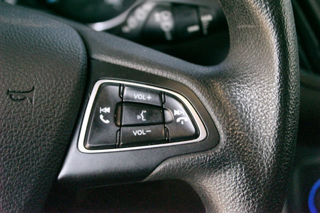 Used 2019 Ford Escape SE FWD image 17