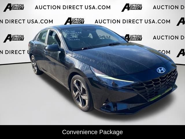 Used 2023 Hyundai Elantra SEL w/ Convenience Package image 3