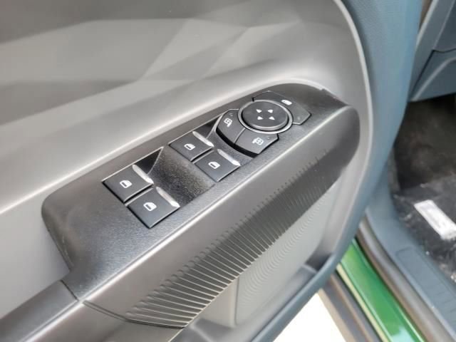 New 2025 Ford Maverick XL image 14