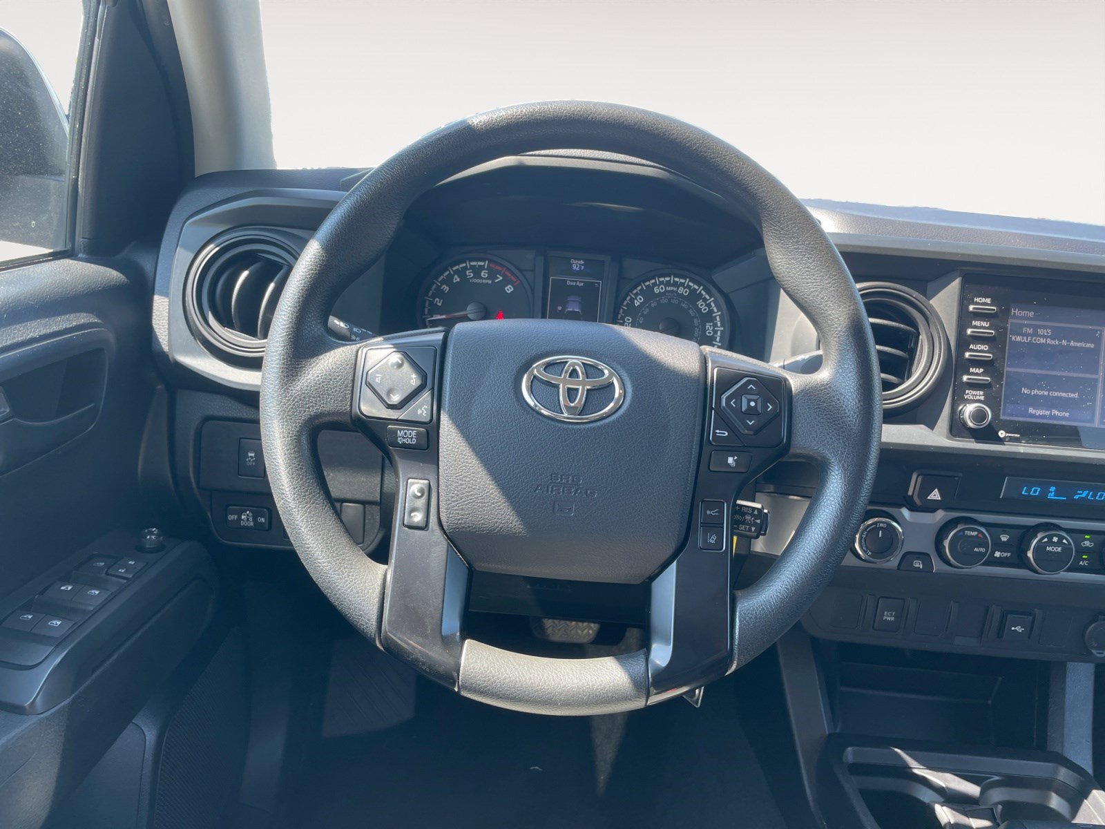 Used 2021 Toyota Tacoma SR image 9