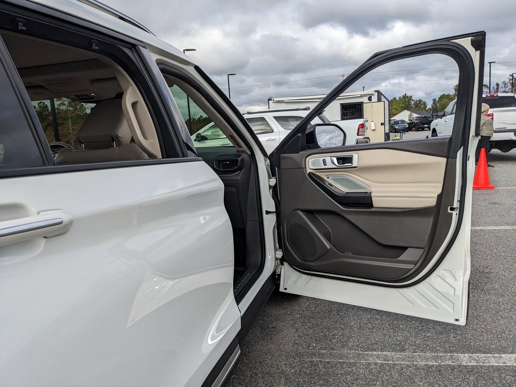 Used 2020 Ford Explorer Platinum w/ Premium Technology Package image 64