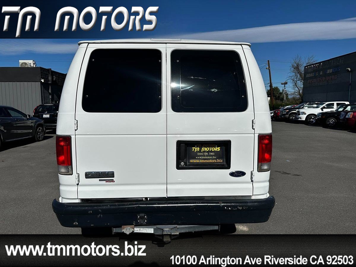 Used 2008 Ford E-350 and Econoline 350 XLT RWD image 5
