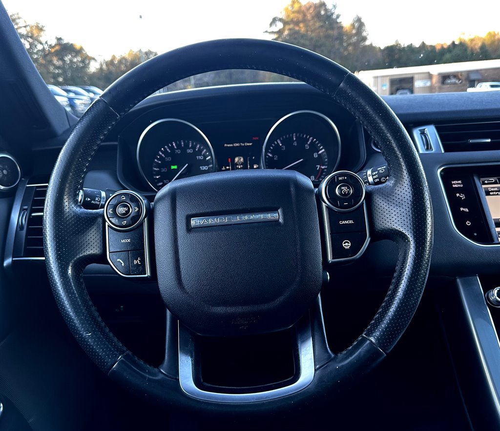Used 2015 Land Rover Range Rover Sport HSE image 15