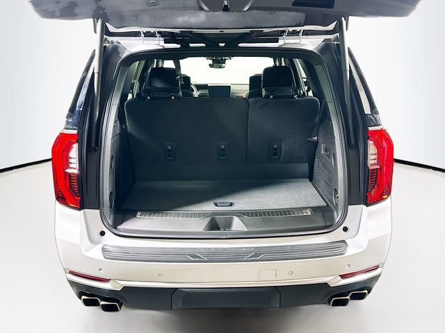 Used 2026 GMC Yukon Denali w/ Denali Reserve Package AWD/4WD image 35