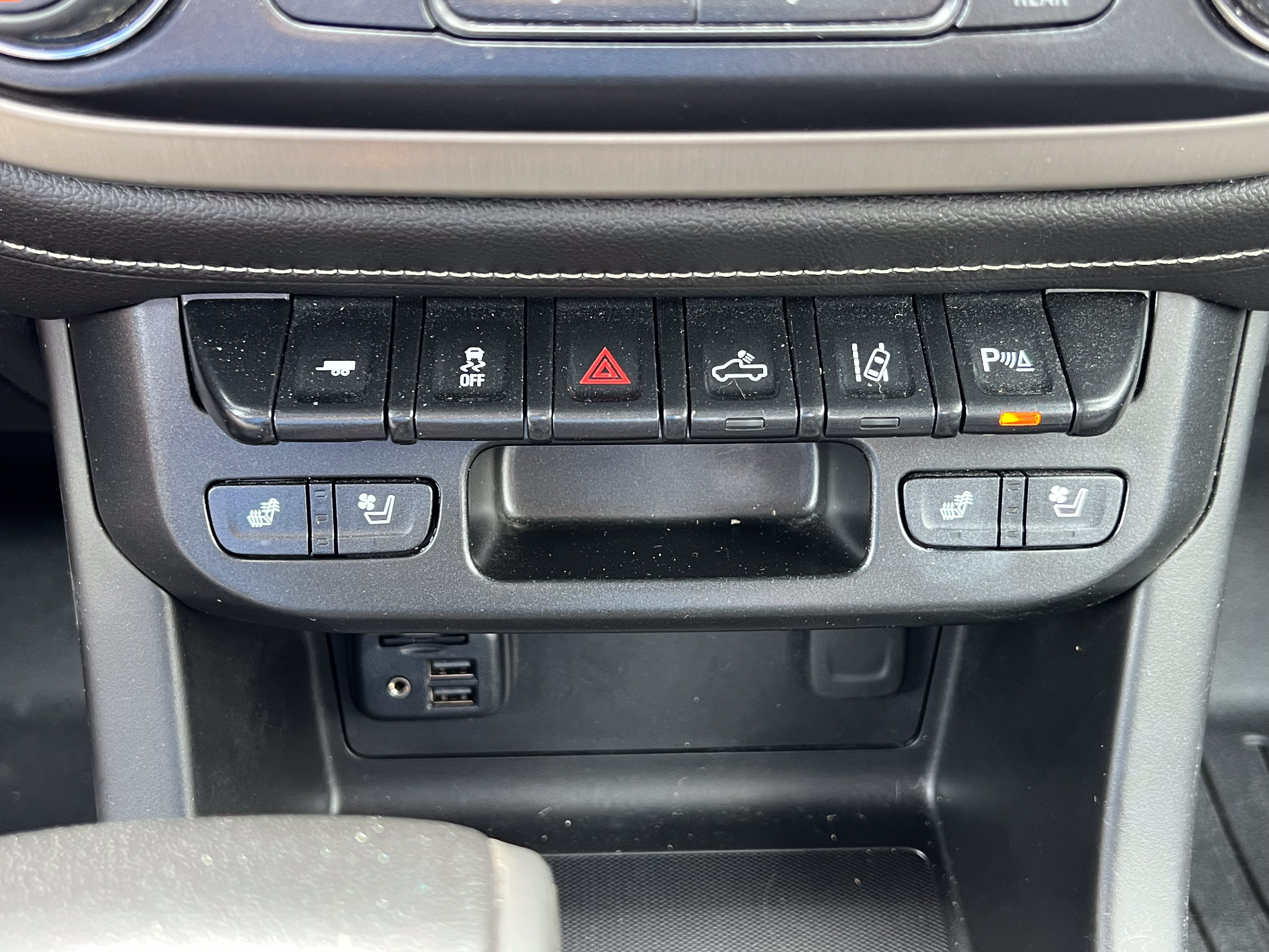 Used 2020 GMC Canyon Denali AWD/4WD image 24