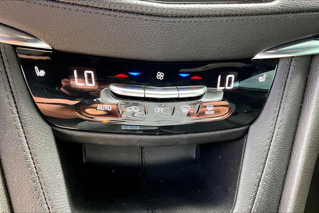 Used 2025 Cadillac XT5 Premium Luxury w/ Technology Package AWD/4WD image 24