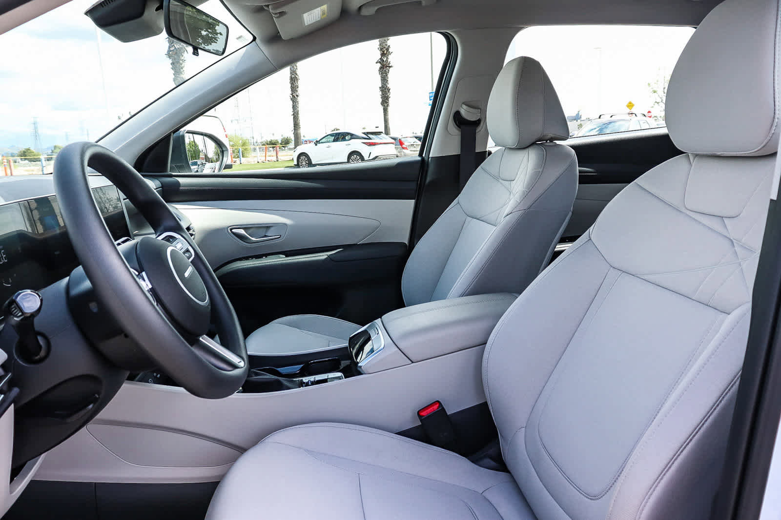 Used 2025 Hyundai Tucson SE FWD image 23
