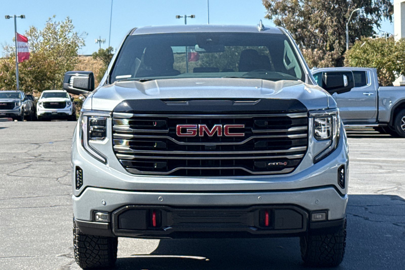 Used 2025 GMC Sierra 1500 AT4 AWD/4WD image 10