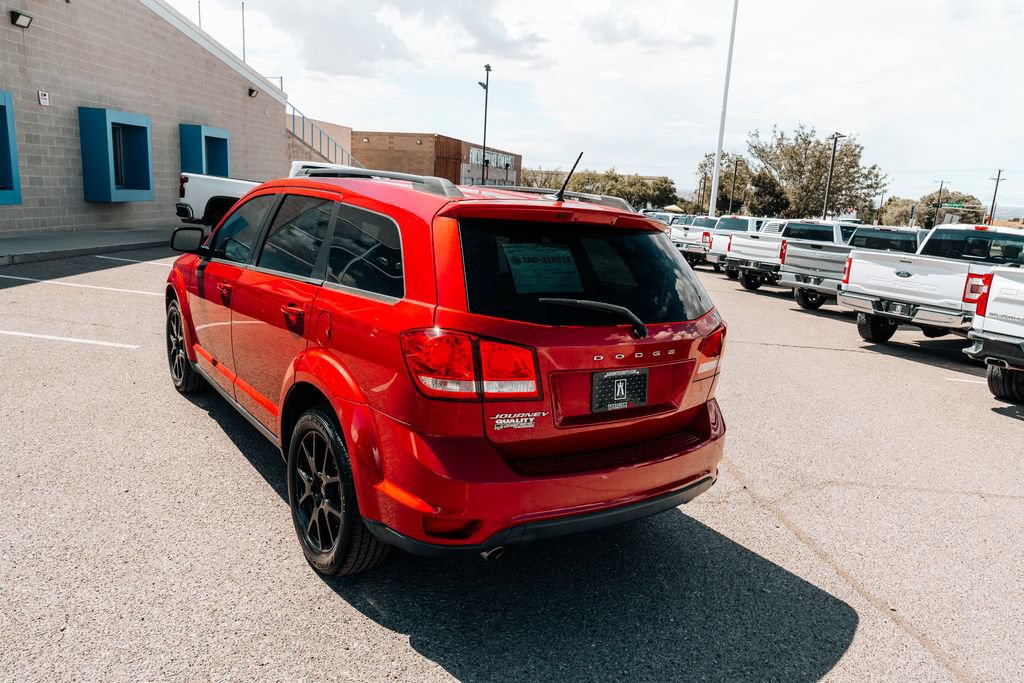 Used 2018 Dodge Journey SXT w/ Connectivity Group FWD image 11