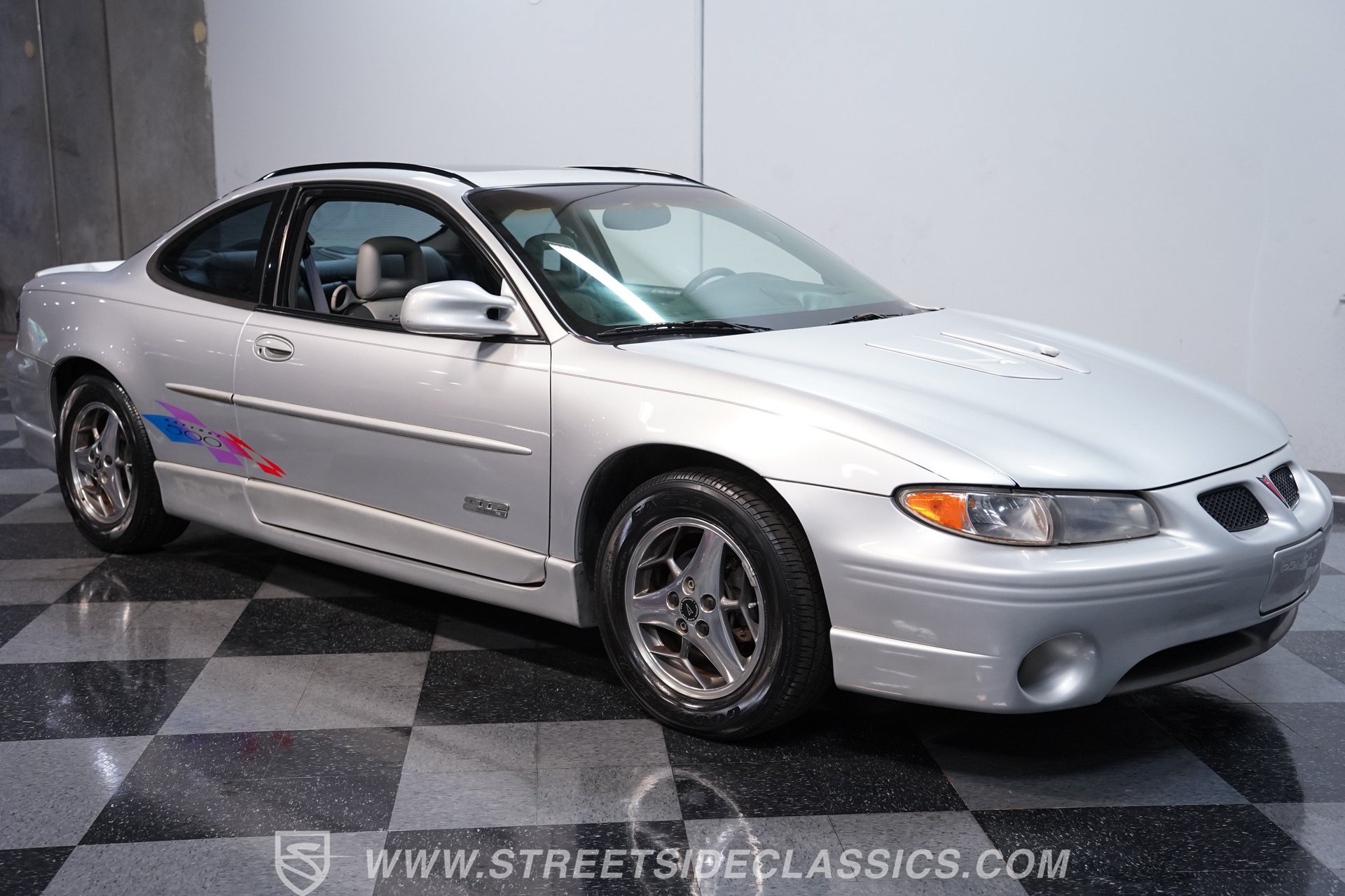 Used 2000 Pontiac Grand Prix GTP w/ Opt Pkg FWD image 13