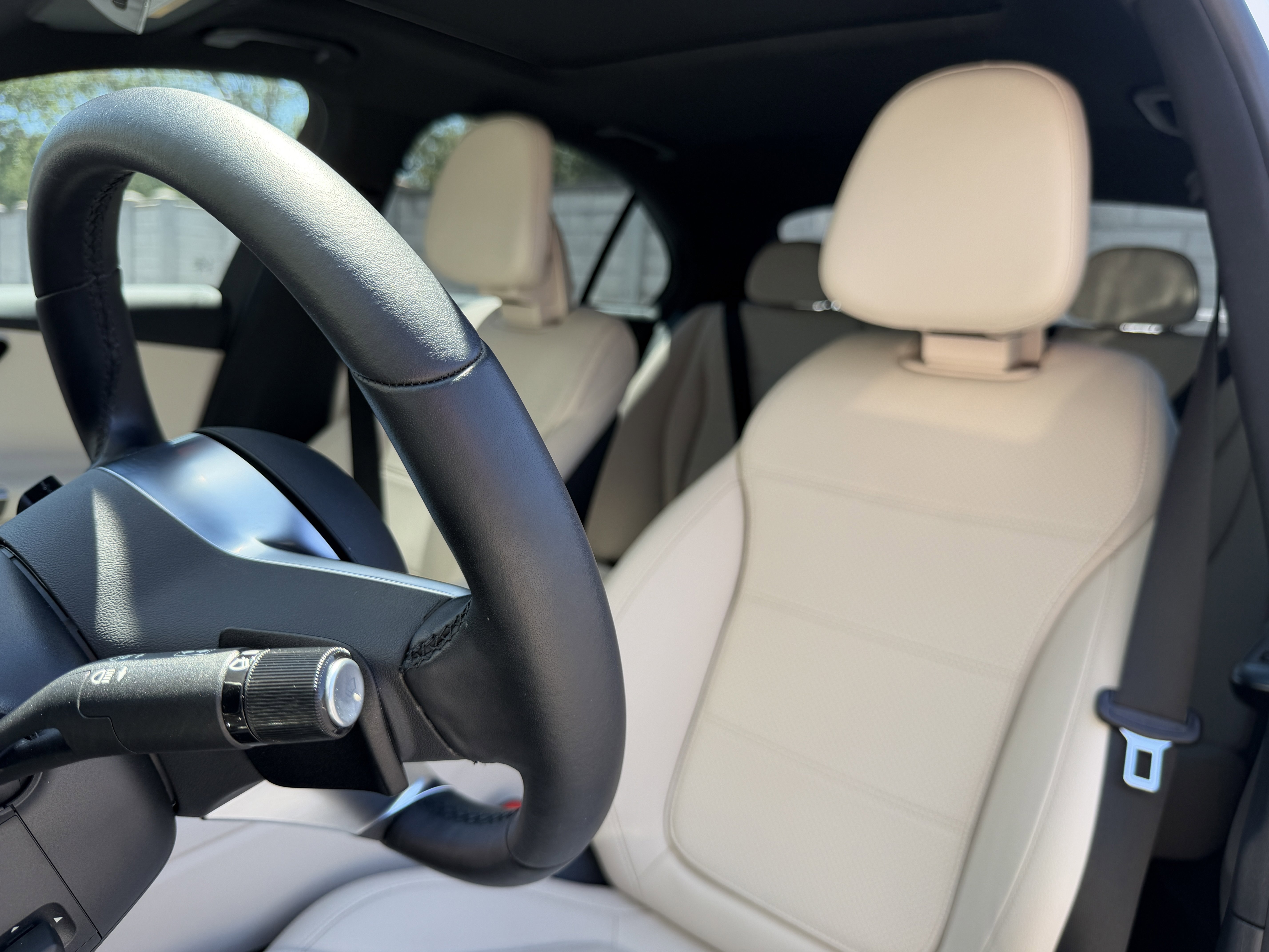 Used 2024 Mercedes-Benz C 300 4MATIC Sedan image 5