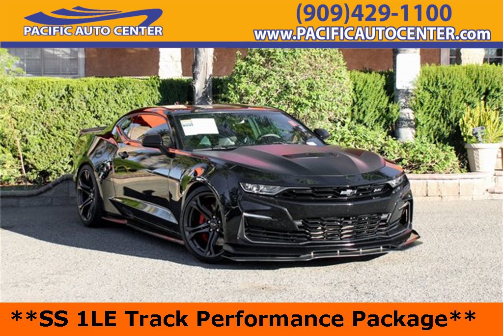 Used 2020 Chevrolet Camaro SS image 1