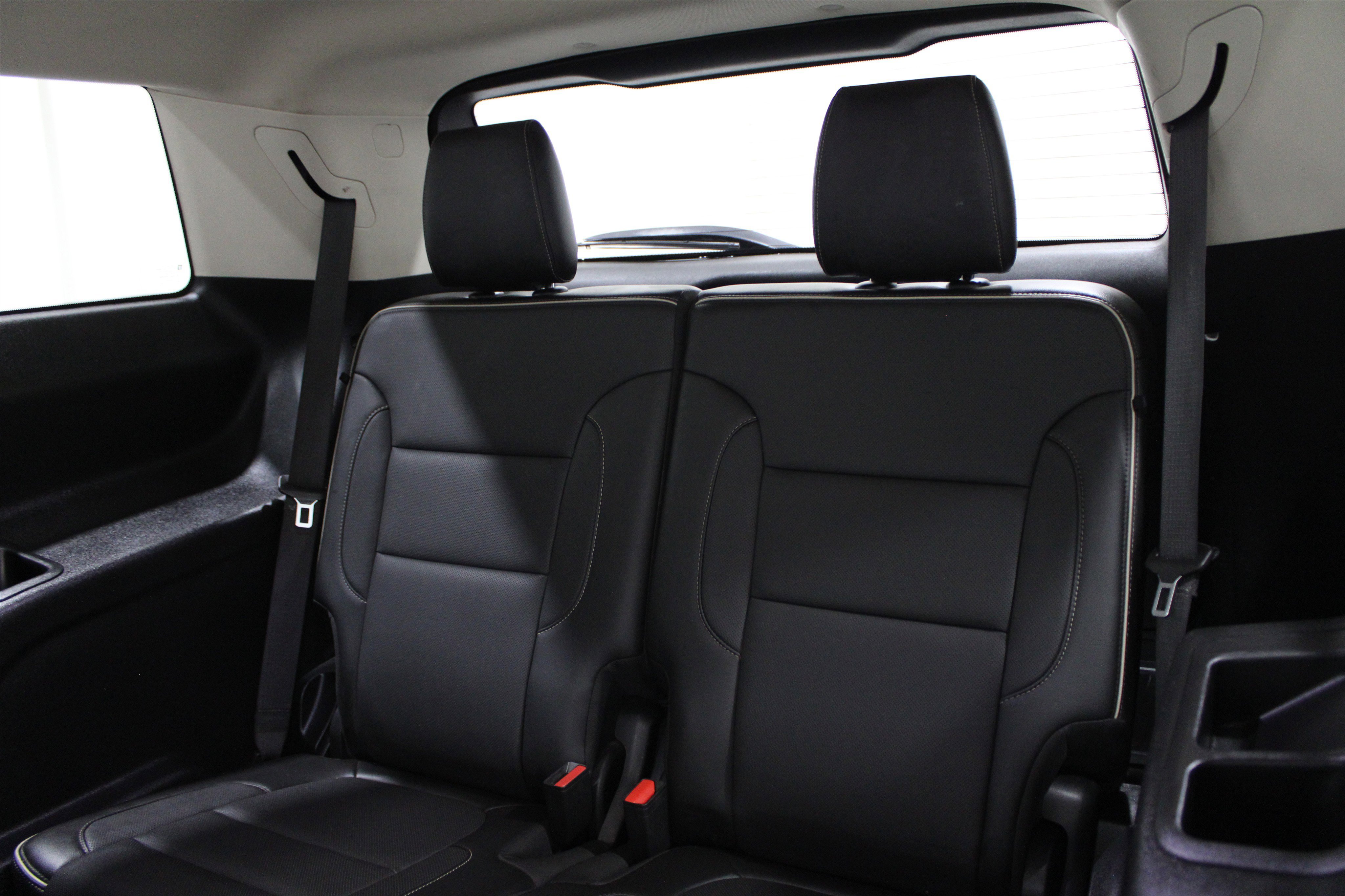 Used 2020 GMC Acadia Denali w/ Trailering Package image 32