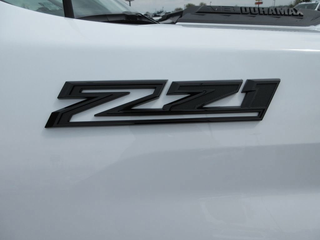 New 2026 Chevrolet Silverado 3500 LT image 10