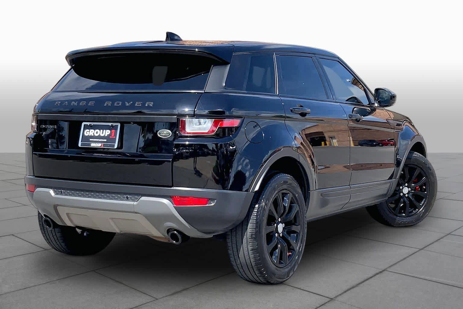 Used 2018 Land Rover Range Rover Evoque SE AWD/4WD image 13