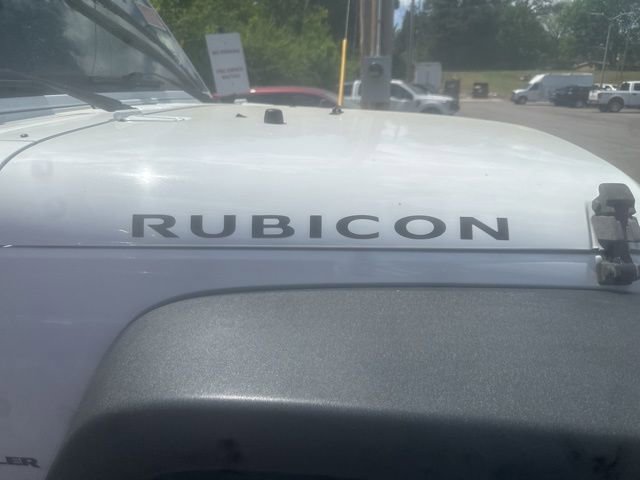 Used 2016 Jeep Wrangler Rubicon w/ Power Convenience Group image 4