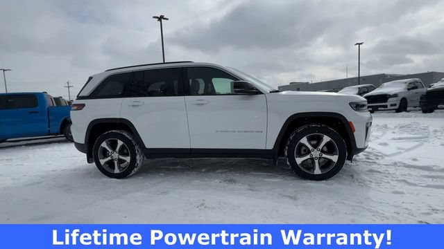 New 2026 Jeep Grand Cherokee Limited AWD/4WD image 9