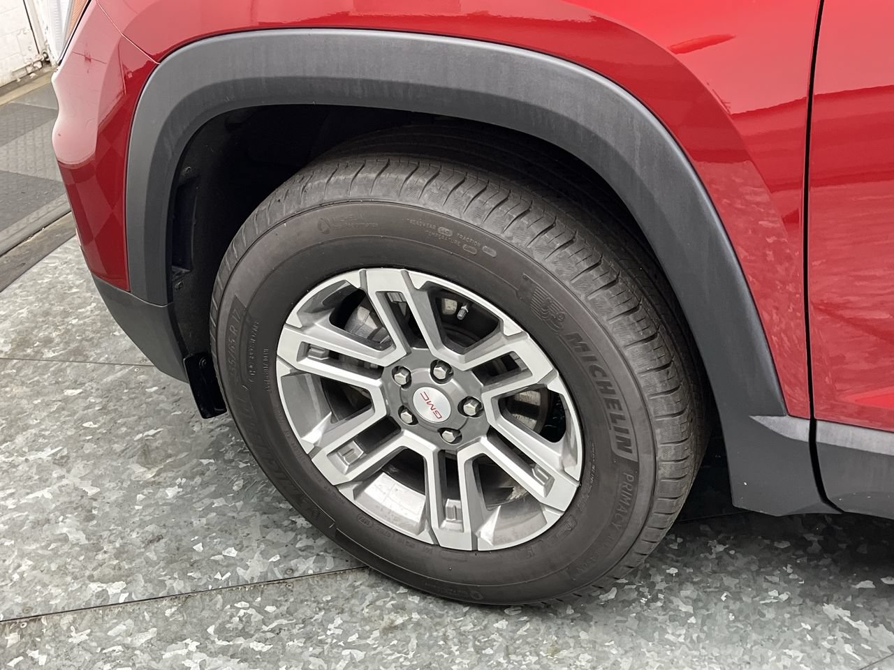 Certified 2025 GMC Terrain Elevation AWD/4WD image 32
