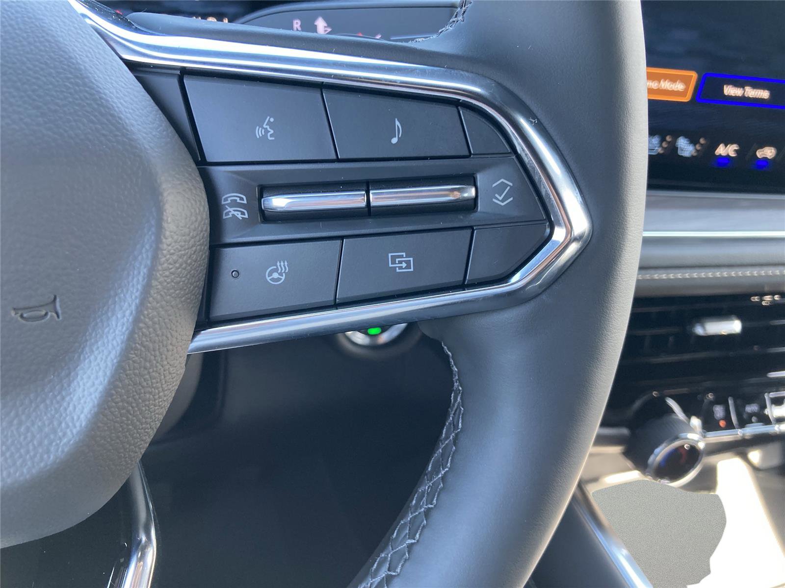 New 2026 Chevrolet Suburban Premier image 18