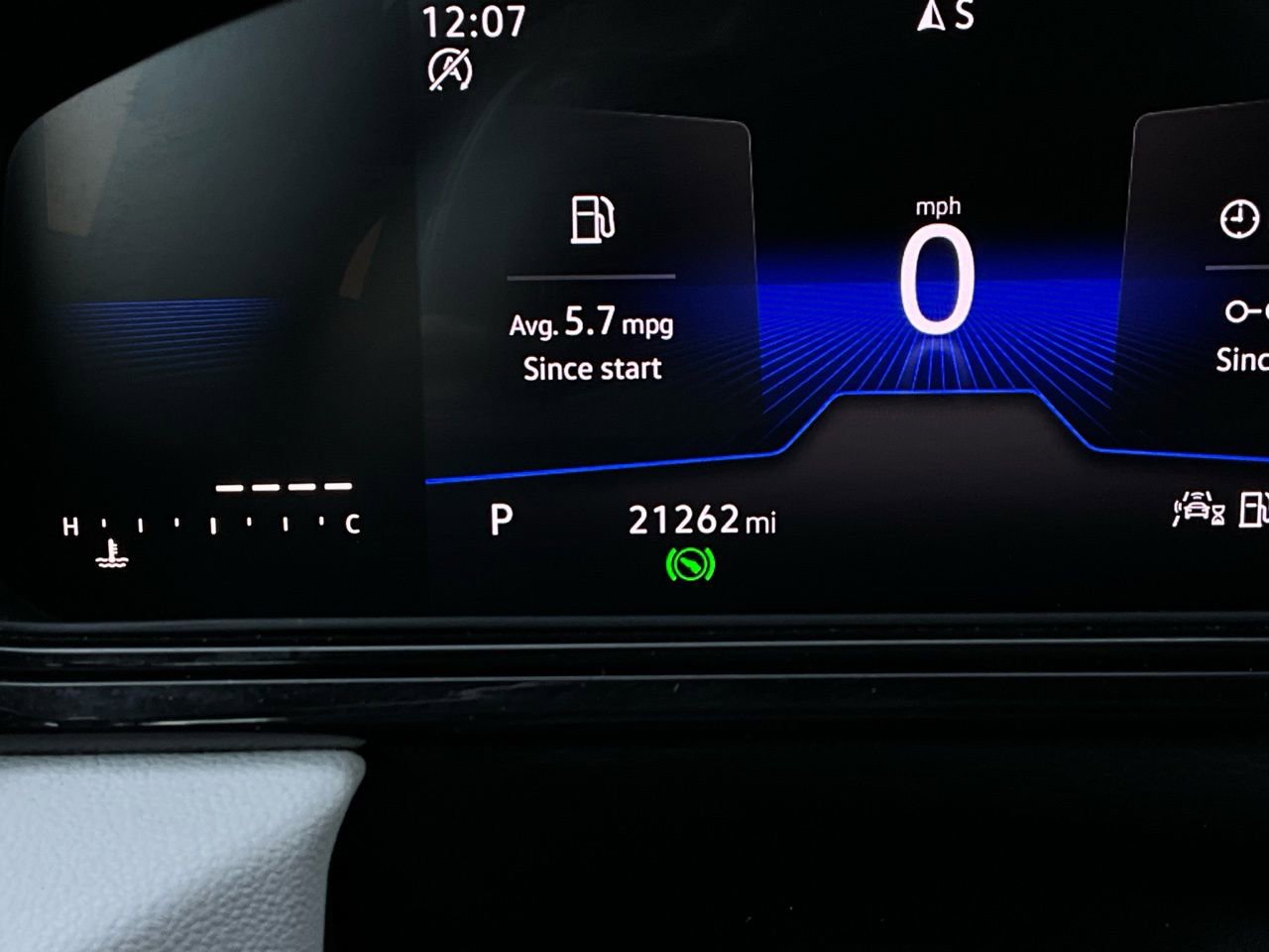 Used 2025 Volkswagen Taos S image 35