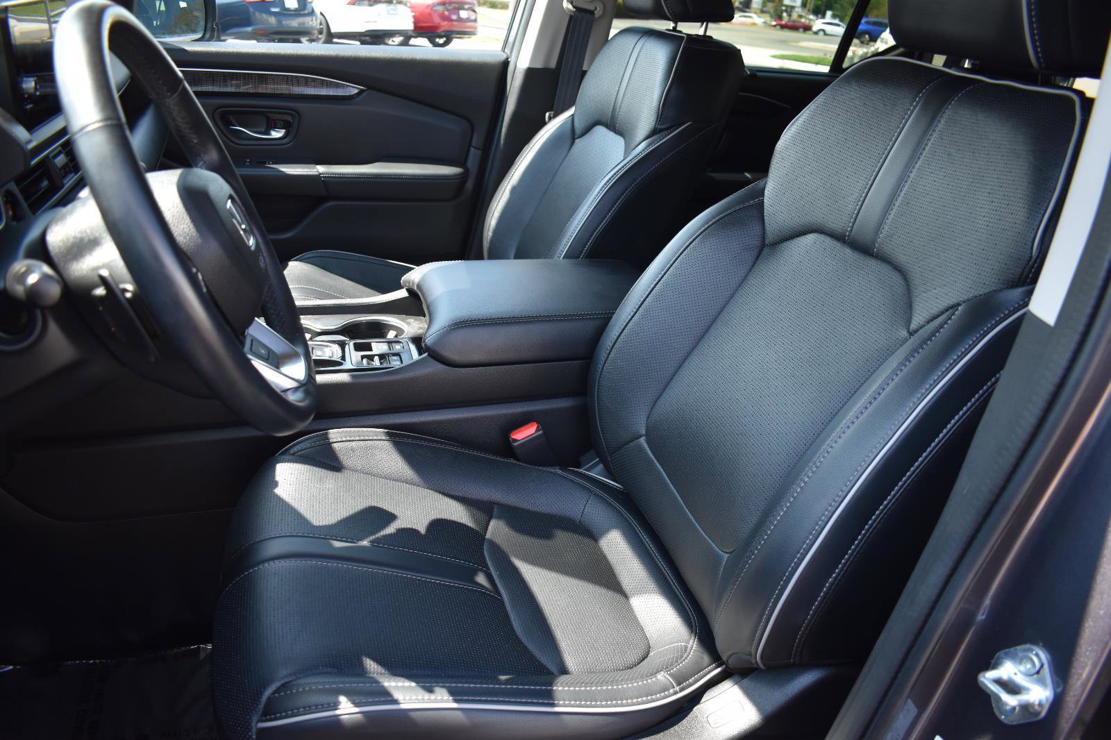 Used 2023 Honda Pilot Elite image 25