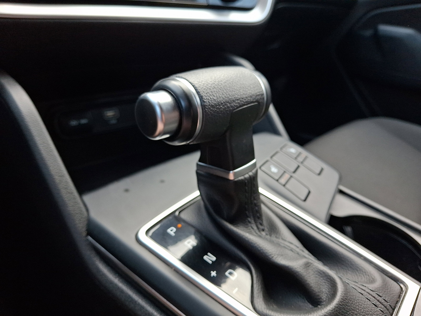 Used 2023 Kia Sportage LX image 13