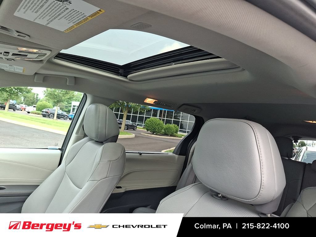 Used 2023 Toyota Sienna XLE AWD/4WD image 18