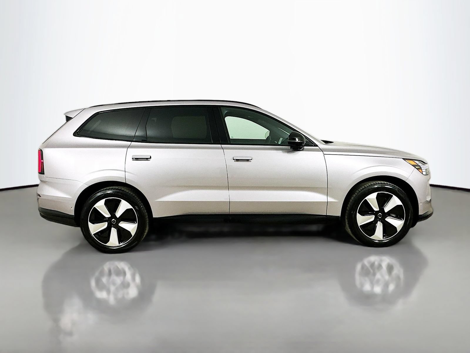 New 2026 Volvo EX90 Plus AWD/4WD image 4