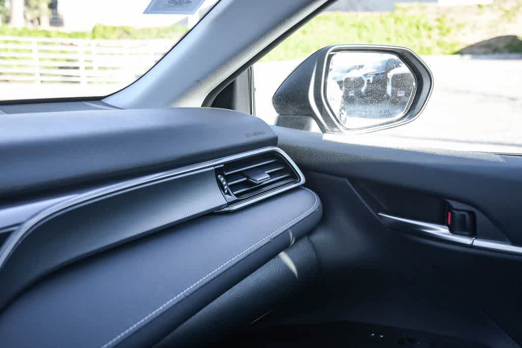 Used 2023 Toyota Camry SE FWD image 22
