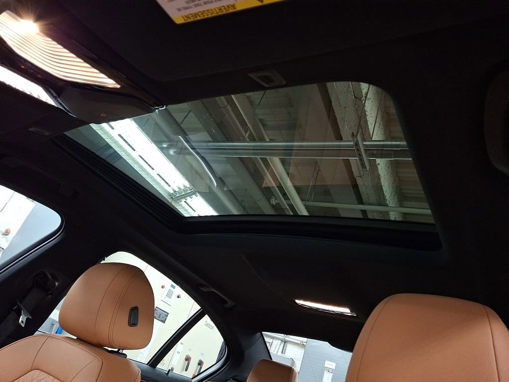 Certified 2023 BMW 530i xDrive w/ Premium Package image 11