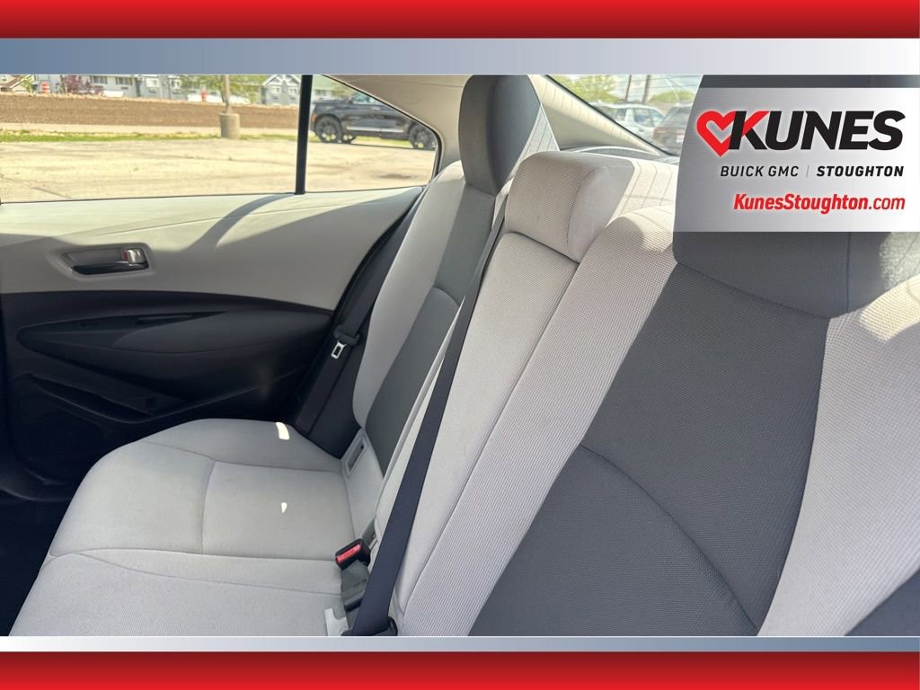 Used 2022 Toyota Corolla LE FWD image 36