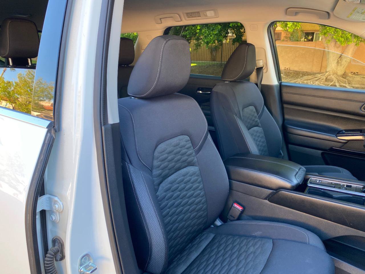 Used 2022 Nissan Pathfinder S FWD image 46