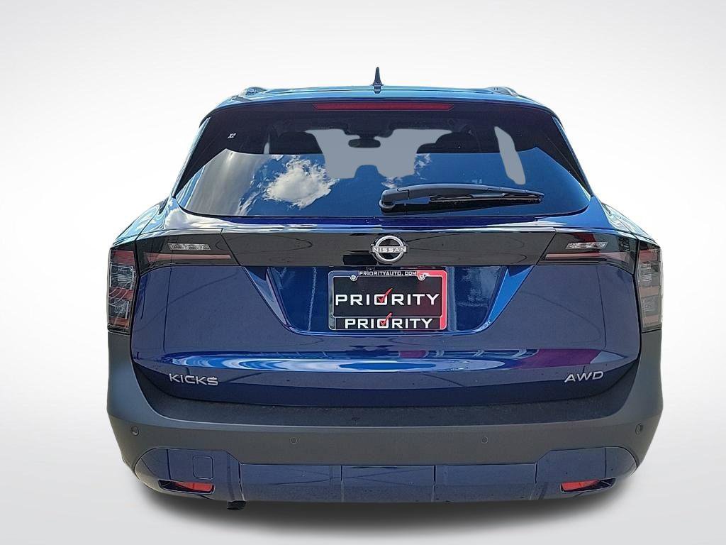 New 2027 Nissan Kicks SV AWD/4WD image 4