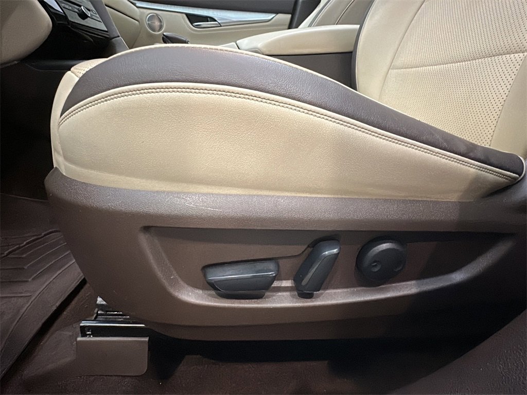 Used 2019 INFINITI QX50 Essential w/ Sensory Package image 10