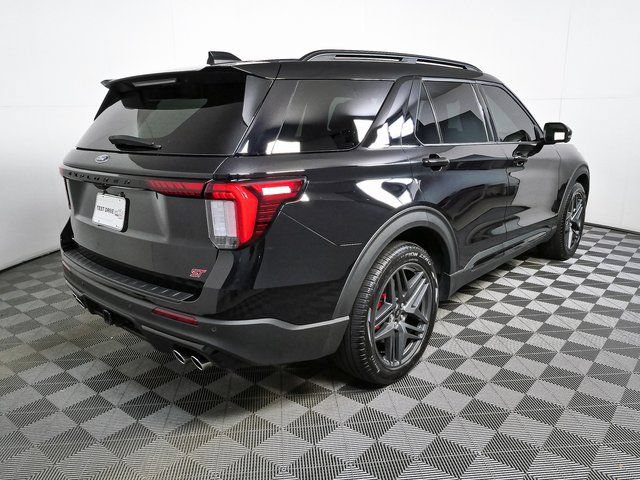 Used 2025 Ford Explorer ST AWD/4WD image 29