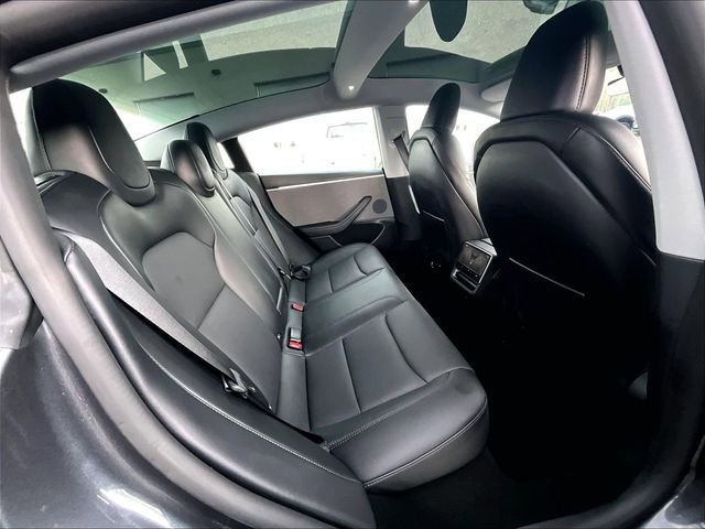 Used 2025 Tesla Model 3 Long Range image 23