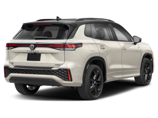 New 2026 Volkswagen Tiguan SE R-Line AWD/4WD image 2