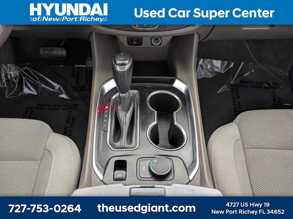 Used 2019 Chevrolet Traverse LT FWD image 25