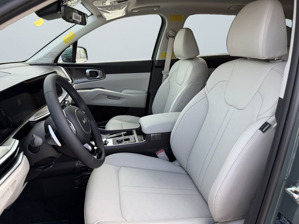New 2025 Kia Sorento EX image 9