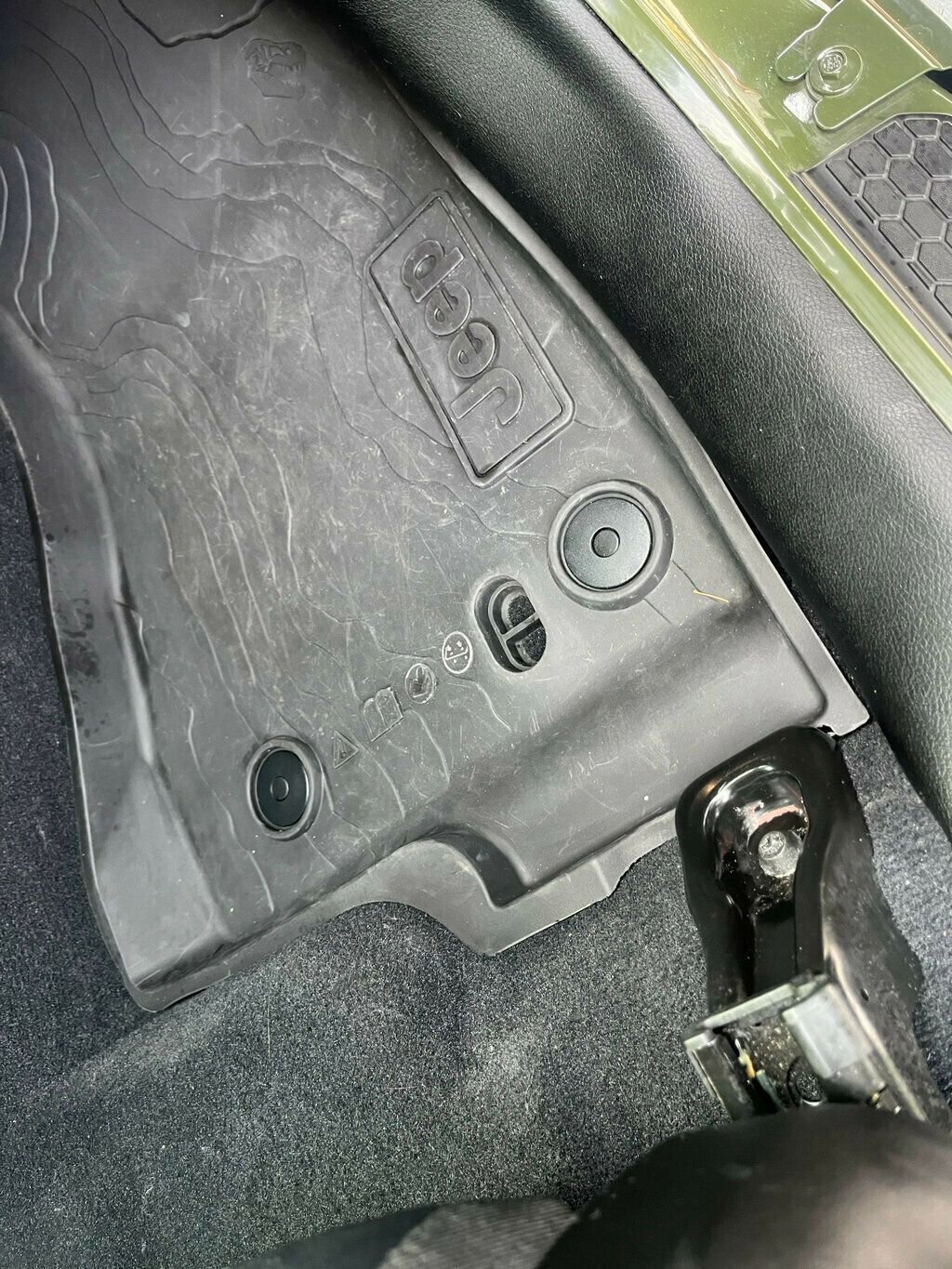 Used 2024 Jeep Wrangler Unlimited Sahara w/ Dual Top Group image 60