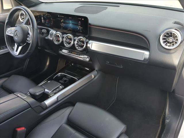 Used 2023 Mercedes-Benz GLB 250 4MATIC image 23