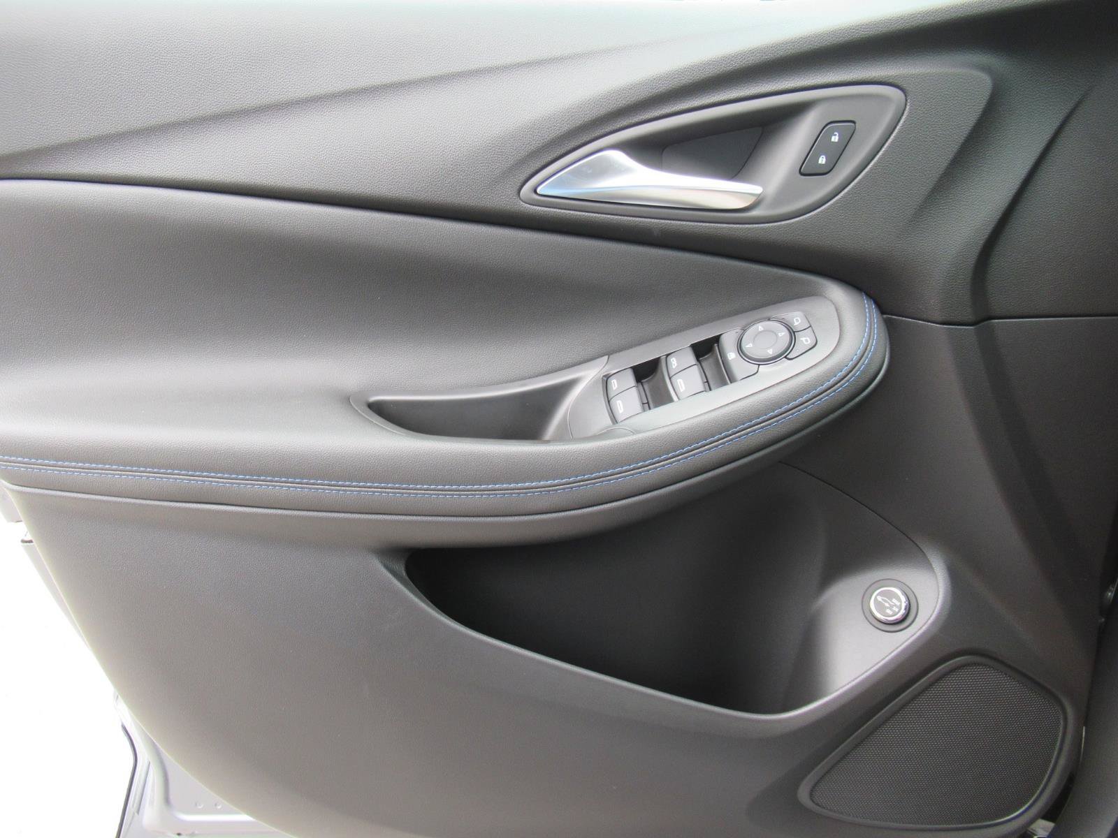 New 2026 Buick Encore GX Sport Touring w/ Advanced Technology Package FWD image 19